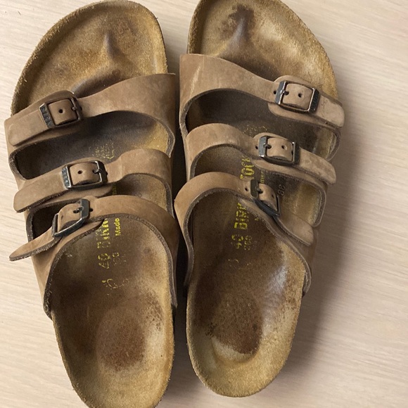 Birkenstock Shoes - Birkenstock Florida Sandals. 40R 9 wide.   Very little wear.  Great price
